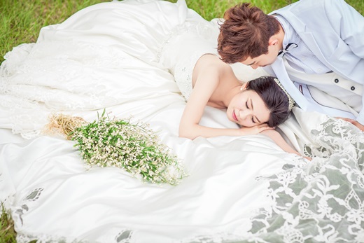 【台中婚紗推薦】分享網友推薦的台灣婚紗攝影公司～這間台中婚紗店把我們的婚紗照拍的超有質感！