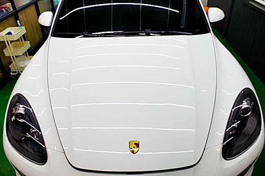 【高雄汽車美容推薦】汽車美容推薦高雄一家鍍膜專業店，我的Porsche 就在這做汽車美容保養和汽車車體鍍膜的，保養價格和技術cp值超高!!