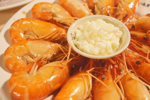 【新竹餐廳】新竹美食餐廳推薦，新鮮的活蝦餐廳就在竹北，超好吃～活跳跳的泰國蝦實在太美味了!!