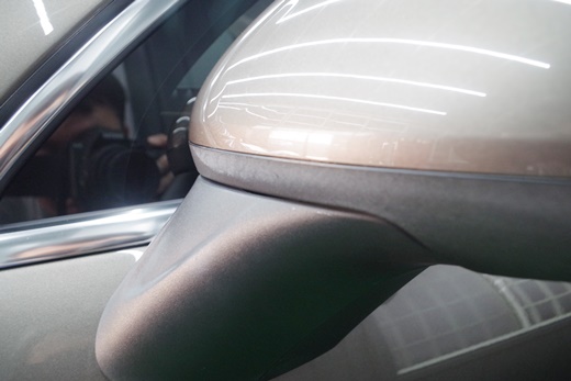 【台南汽車鍍膜】台南汽車鍍膜及美容保養評論網上，有許多車主對車體鍍膜的技術都很推薦，分享我的日本類玻璃鍍膜效果～