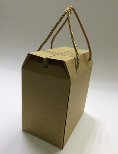 【台南包裝設計】台南紙盒包裝工廠相當專業，請他們客製化的牛皮紙盒雖然外觀很樸素，但是質感真的很好耶！報價也很清晰不模糊！