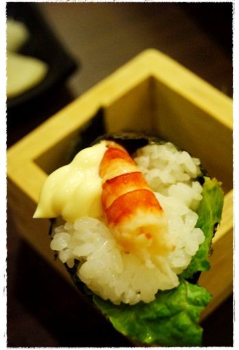 【高雄美食餐廳推薦】高雄日本料理好推薦唷!!是我吃過評價最好的餐廳了~串燒料理及其他日式料理都好好吃~價格又很划算!