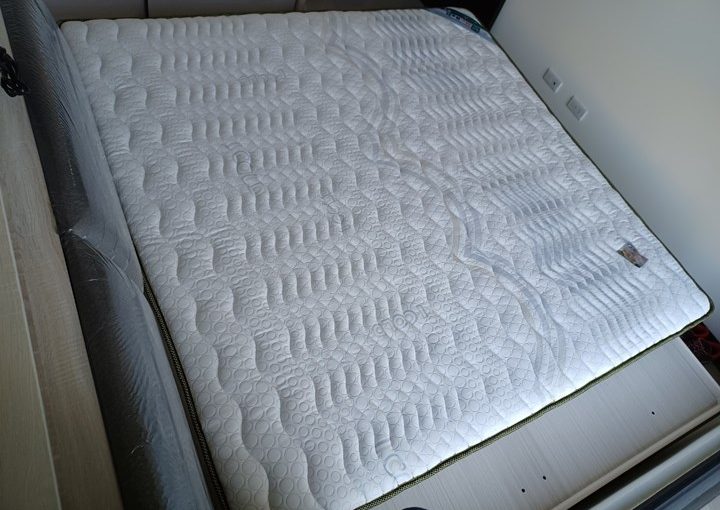 （台北床墊）討論度最高的涼感床和石墨烯床，哪個好？新北名床品牌這麼多！怎麼樣才能買到命定床墊？專業推薦來囉！