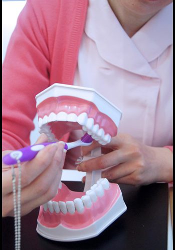 ●台中牙醫●台中牙醫推薦+牙醫師推薦+台中牙科診所+牙科醫生推薦+牙科是怕痛又想解決牙齒問題最好的選擇