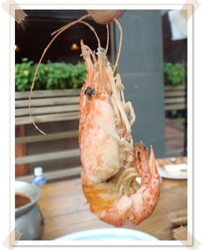 【新竹活蝦推薦】新竹食記→這次的謝師宴美食料理,就是在黃金海岸吃活跳跳的活蝦，好吃的餐廳大推薦~~~