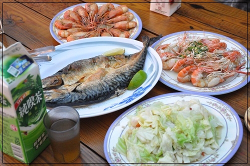 【新竹餐廳推薦】新竹竹北聚餐景點，在地人氣海鮮美食餐廳，到黃金海岸活蝦之家大快朵頤囉～