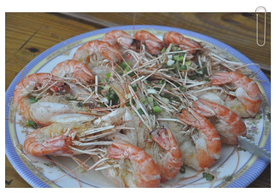 【新竹美食推薦】新竹老街美食遊記，推薦尖石溫泉附近的餐廳黃金海岸活蝦吃美食，果然是新竹知名的美食餐廳
