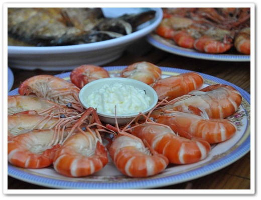 【新竹現撈活蝦餐廳】新竹同學會火鍋聚餐部落客美食餐廳地點分享黃金海岸,每一隻蝦都好好吃,好Q彈喔