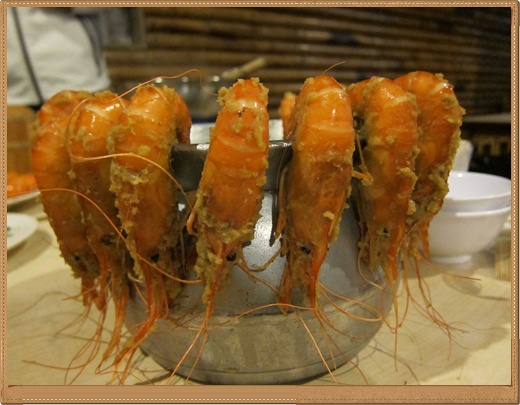 『新竹聚餐』姊妹聚餐跑到新竹的黃金海岸活蝦美食餐廳，大嗑海鮮阿~~超推薦！
