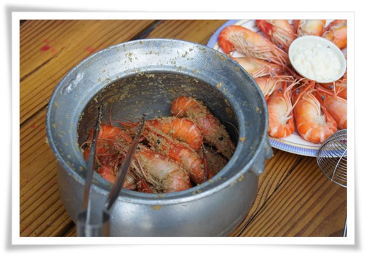【新竹活蝦美食】公司在新竹黃金海岸活蝦之家餐廳聚餐，超新鮮活跳跳的海鮮美食，吃的超級過癮~
