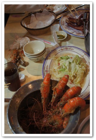 【新竹活蝦】新竹同學會黃金海岸活蝦料理餐廳記，新鮮原味的活蝦料理，大家大吃美食阿~
