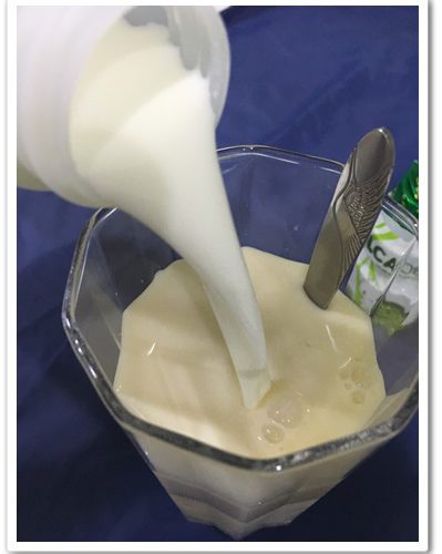 【牛奶品牌】推薦價格不貴，比牛奶營養價值高的100%純鮮羊奶～比牛奶營養成分好處優!!!加上爆汁濃郁的羊軋餅!!!口口值得推薦～～